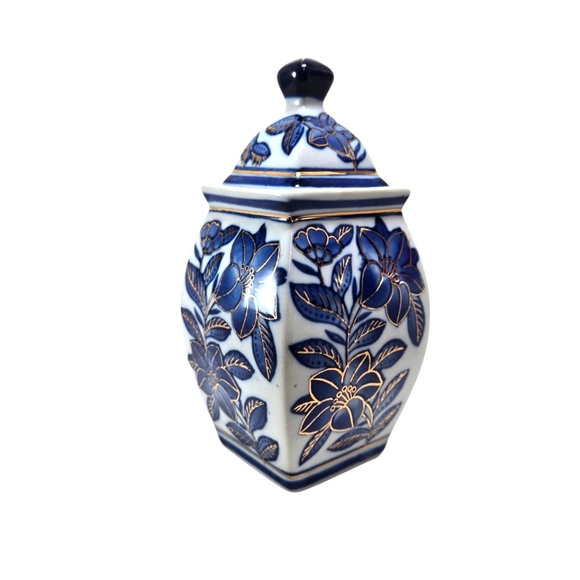 Source Unknown Other - Vintage Ceramic Asian Ginger Jar with Lid Blue and White Gold Trim Collectible